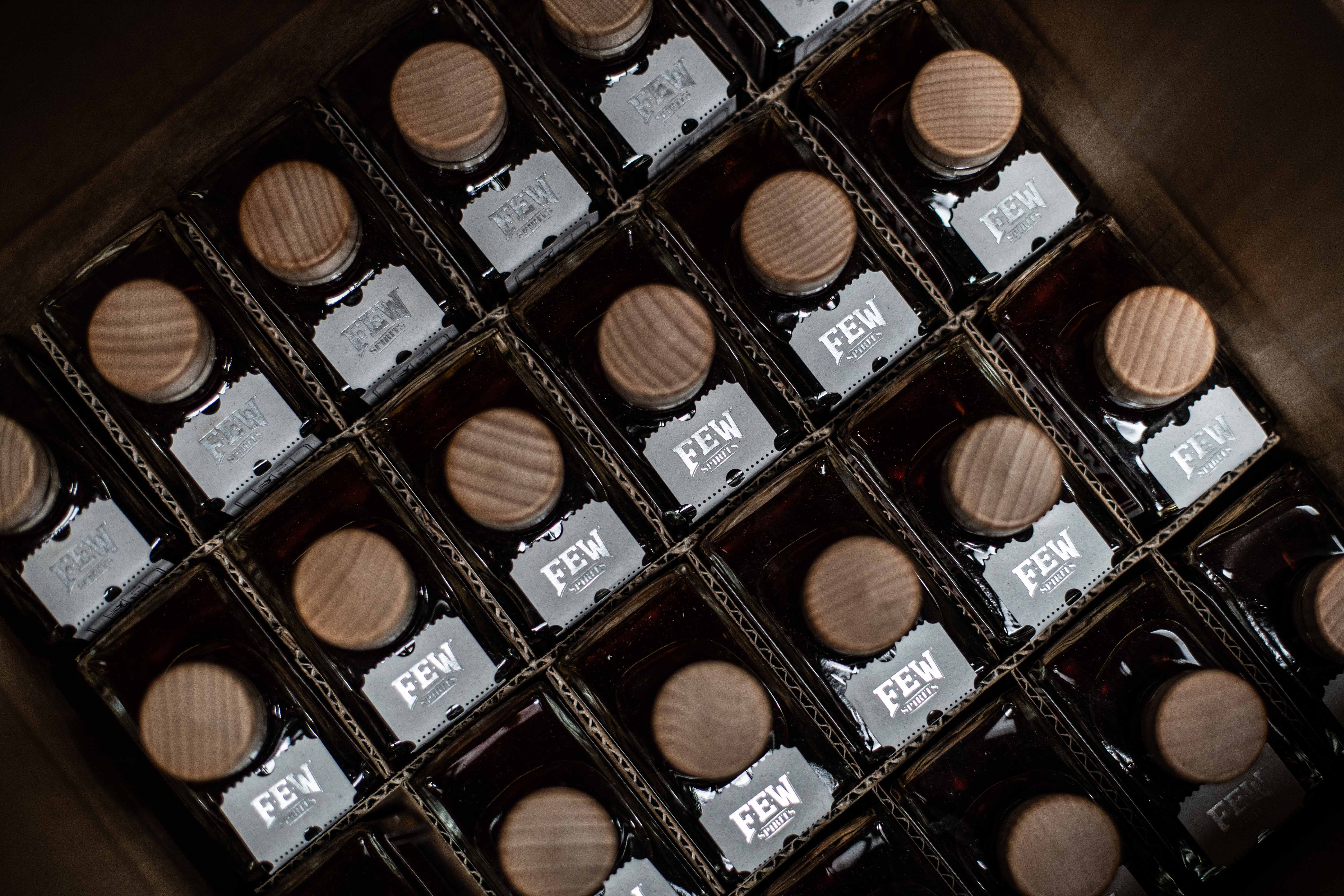 FEW Cold Cut Bourbon Whiskey, 46,5% Vol. 0,7 ltr. with Cold Brew Coffee