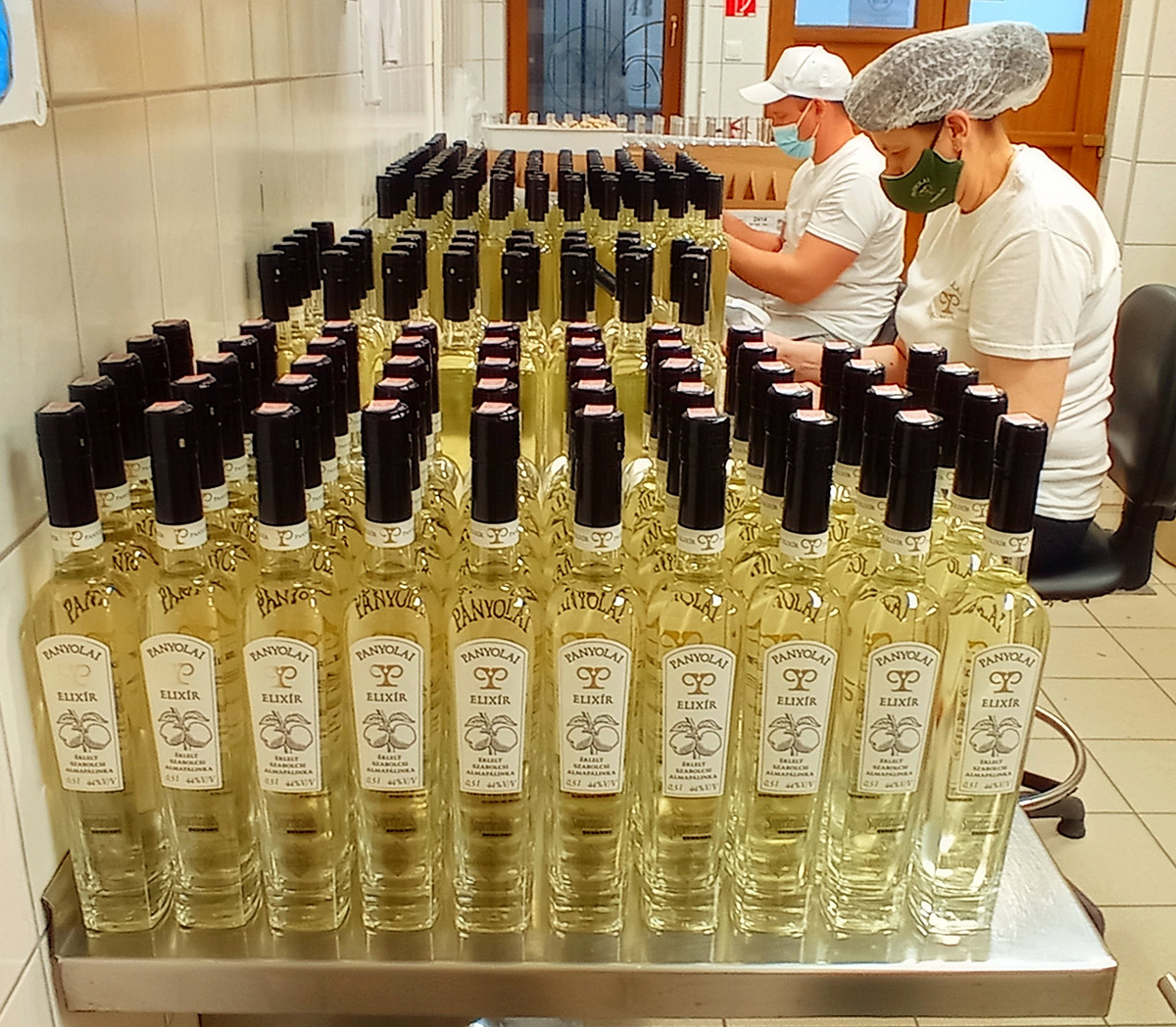 Panyolai Elixír Irsai Oliver Trauben-Brand, 43% Vol. 0,5 ltr. / Irsai Olivér Szőlő Pálinka